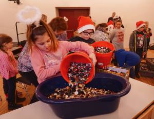 Mehr als 200 Kilogramm Knöpfe Symbolfoto