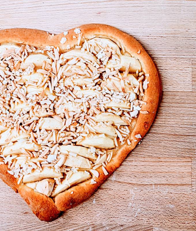 Unser Valentinstagskuchen  Symbolfoto